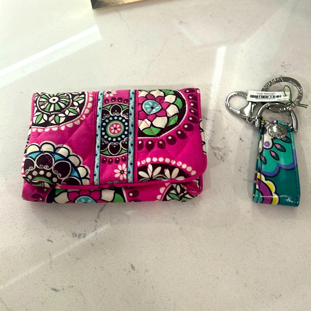 Vera Bradley wallet with kiss lock and key chain bundle NWT